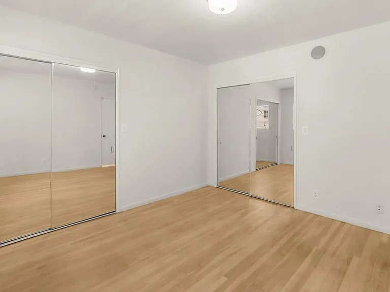 1406 S Saltair Ave #1 — Photo 12