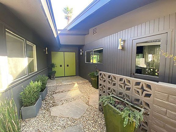 3rd image of 4 Greenfair Ct