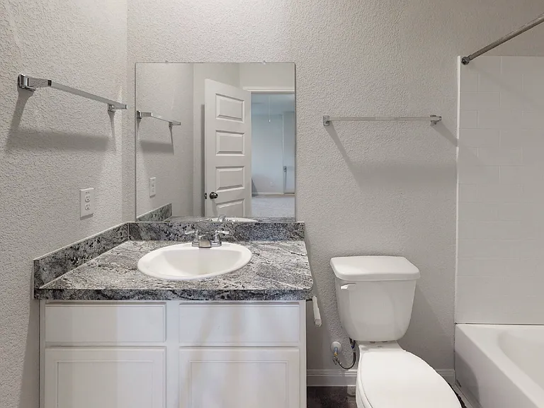 1415 Desire Ln — Photo 15