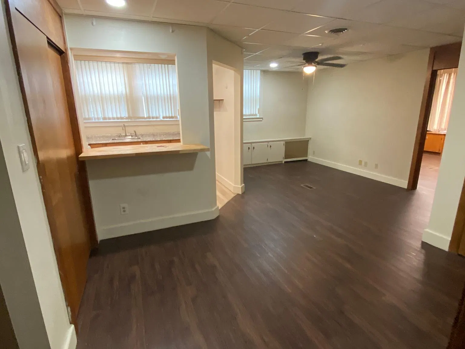2 bed, 900 sqft, $1,300 — Photo 3