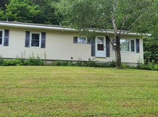 212 Meadow Ln, Braintree, VT 05060