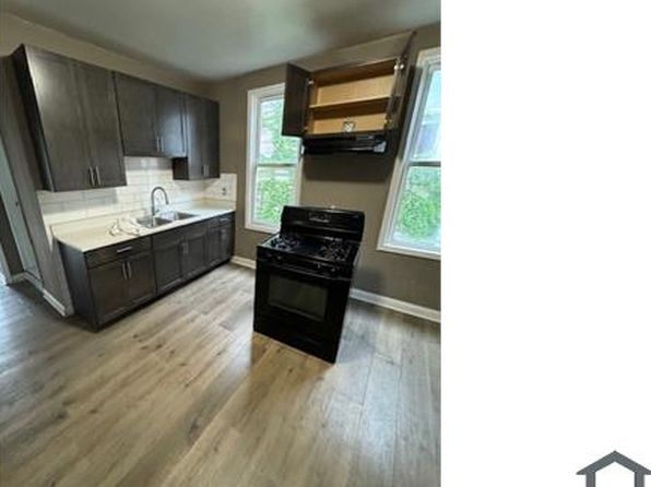 8364 S Brandon Ave #2F