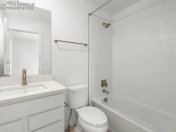 10642 Columbite Hts — Photo 16