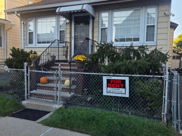 130 Lily St, Paterson, NJ 07522