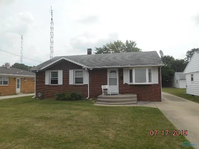 1103 Cresceus Rd photo 1