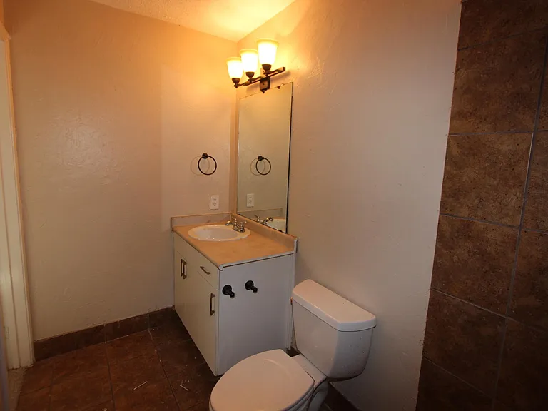 157 W Way Cir — Photo 5