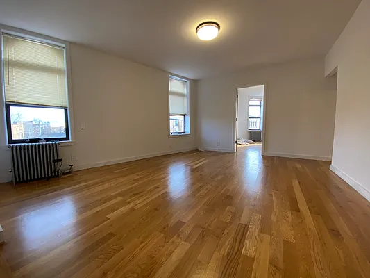 Rented by Capri Jet Realty Corp | media 1