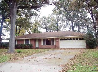 105 Mockingbird St, Mount Pleasant, TX 75455
