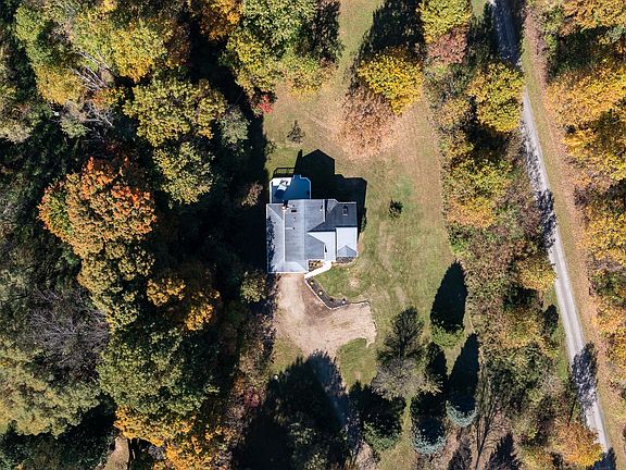 4th image of 12944 Old Lake Rd