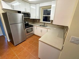30-59 38th St #4, Astoria, NY 11103