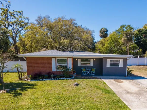 27 Park Ave, Tarpon Springs, FL 34689