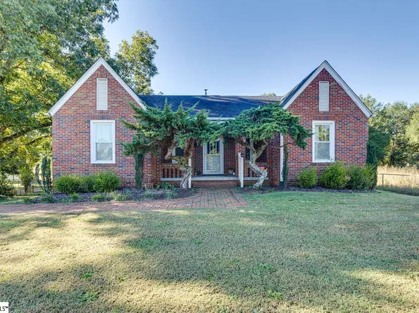 1621 Geer Hwy, Travelers Rest, SC 29690