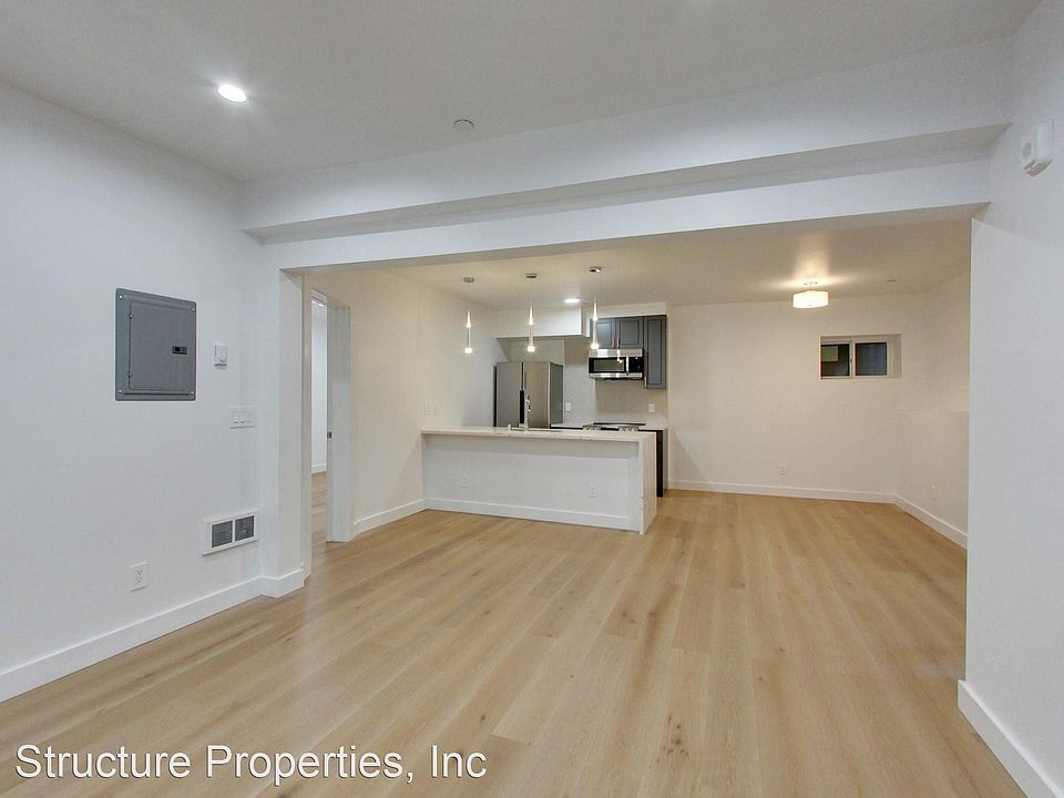 1st image of 840 Greenwich St #Adu-2