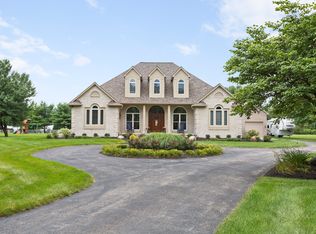 6833 Old Hunt Club Rd, Zionsville, IN 46077