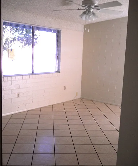 2241 N Catalina Ave — Photo 13