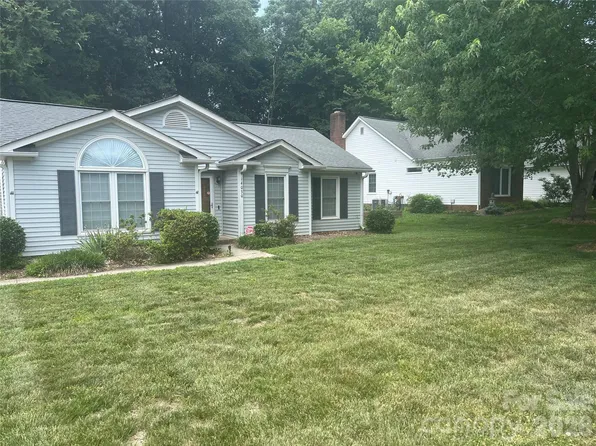 14030 Kedleston Rd, Huntersville, NC 28078