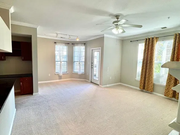 12933 Centre Park Cir APT 305, Herndon, VA 20171