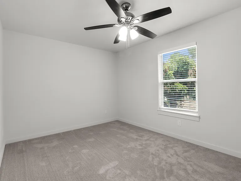 312 E Shepherd St #312 — Photo 8