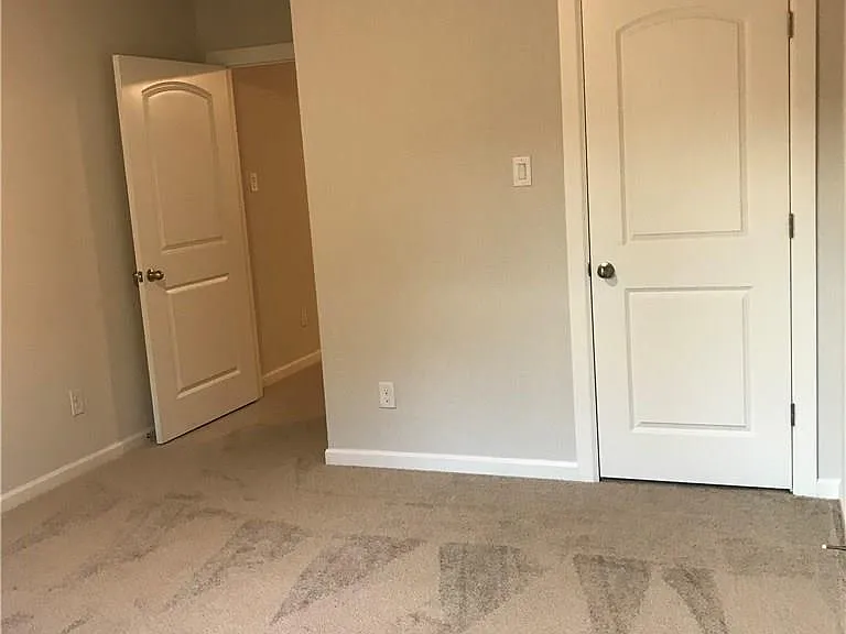 2203 Highland Villa Ln — Photo 16