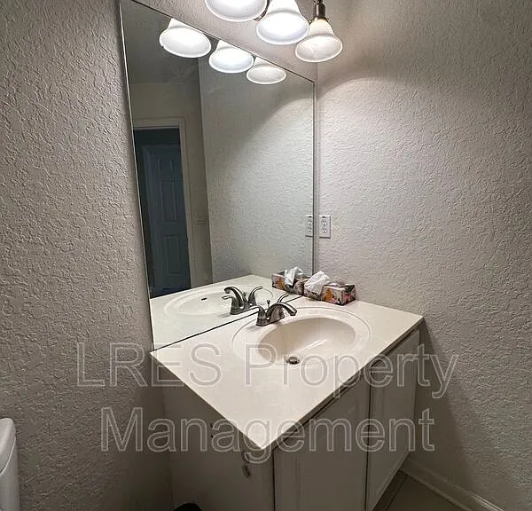 606 Cruz Bay Cir — Photo 23