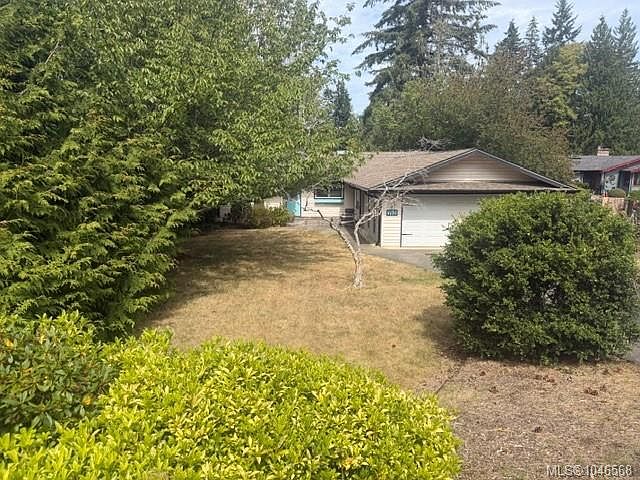 1st image of 783 Canyon Crescent Rd