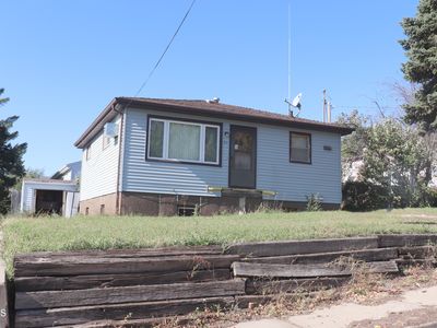 311 12th Ave NE, Mandan, ND, 58554