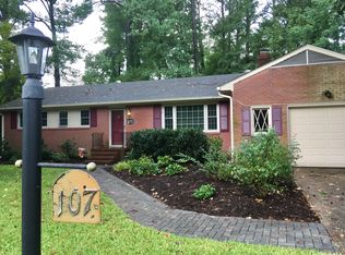 107 Lolas Dr, Newport News, VA 23606