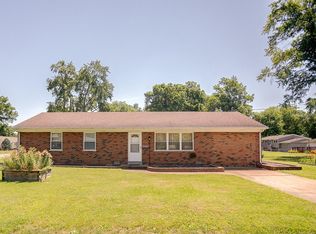 504 N 10th St, Mascoutah, IL