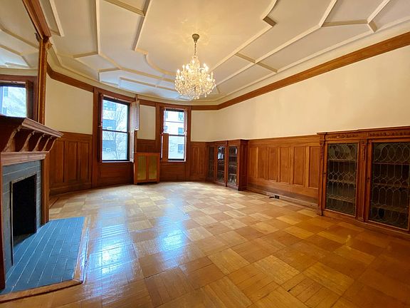 3rd image of 311 W 84th St APT 3F