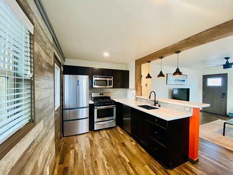 Studios and 1 Bedrooms in Central Location Tucson! — Photo 23