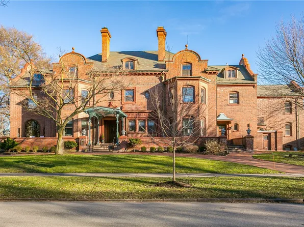 22 Berkeley St, Rochester, NY 14607