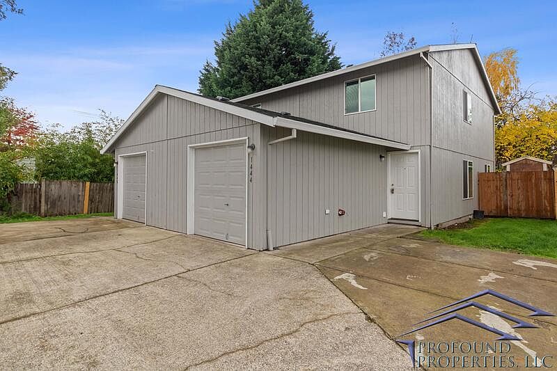 1st image of 1444 NE Thomas Ct