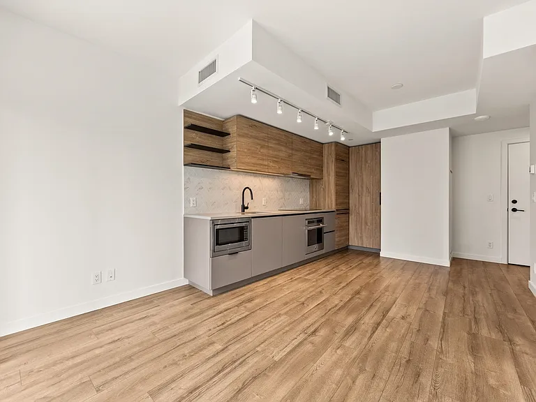 10448 University Dr #306 — Photo 6