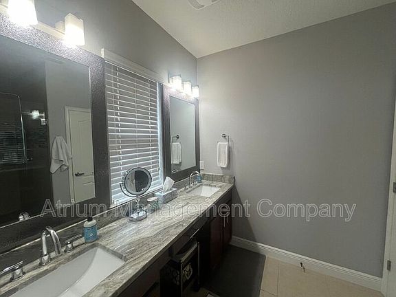 5th image of 1000 Parma Cir