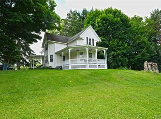 8739 Falls Rd, West Falls, NY 14170