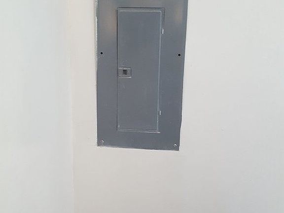 5th image of 2205 Sultana Ave