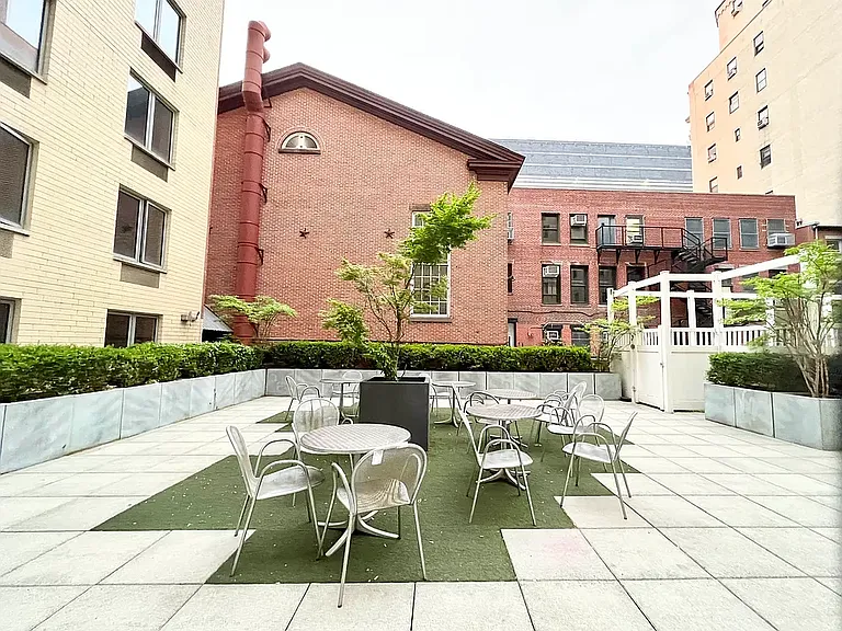 53 Boerum Pl #4D — Photo 6