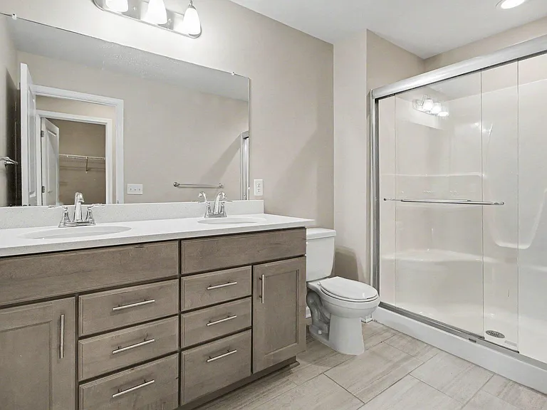 2717 Bristol Ridge Dr — Photo 15