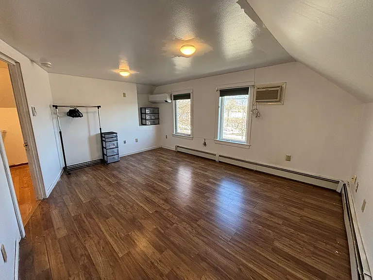 658 Main Rd N #2 — Photo 7