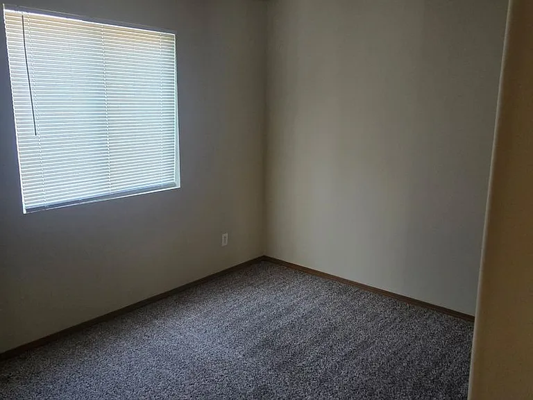 335 Dean Ave — Photo 3