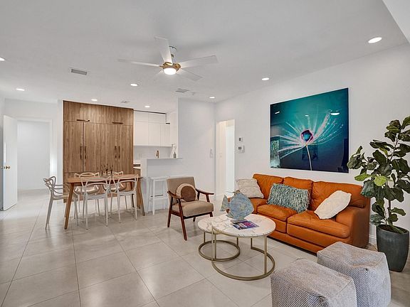 5th image of 917 SW 18th Court
