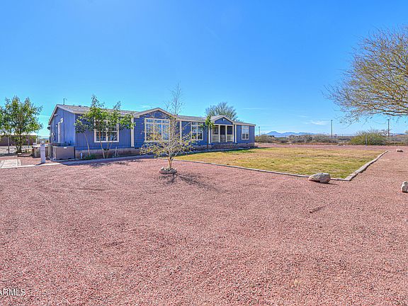 4th image of 26357 W PETERS Road