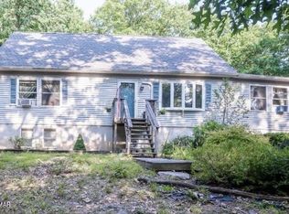 3291 Heights Dr, East Stroudsburg, PA