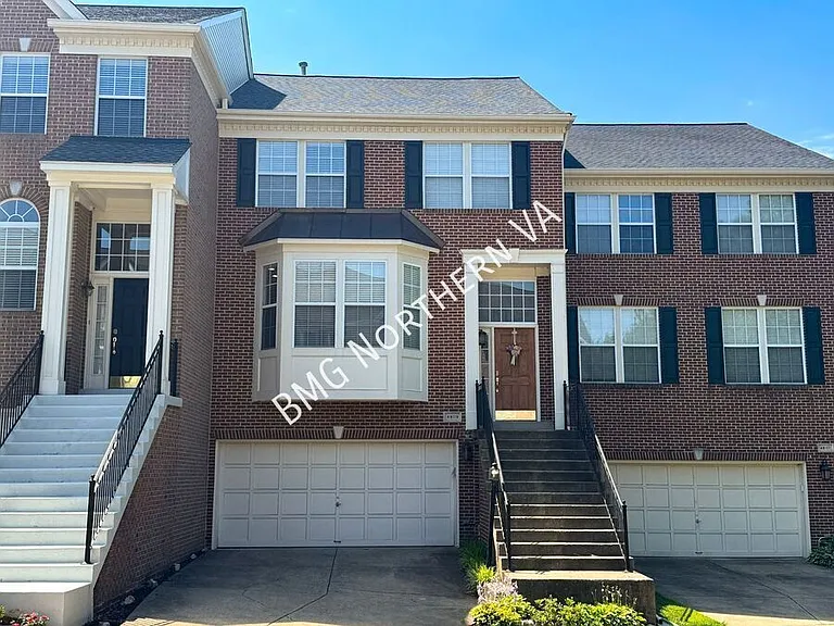 46119 Geneva Ter — Photo 1