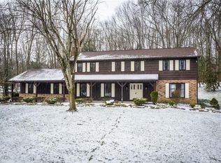 1300 Oak Knoll Dr, Akron, OH 44333