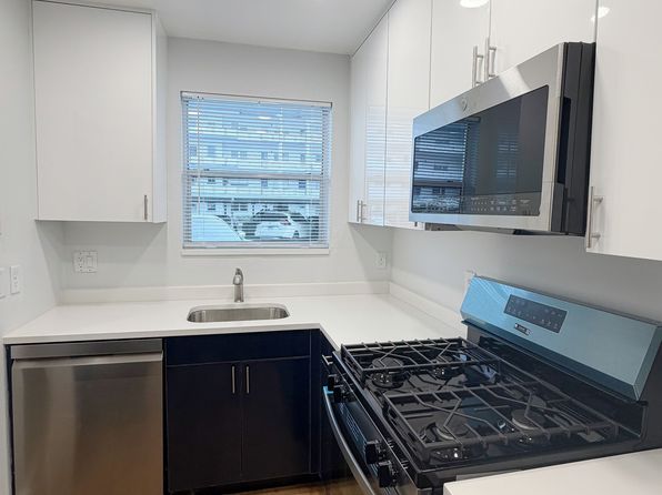 5960 30th Ave S APT 109