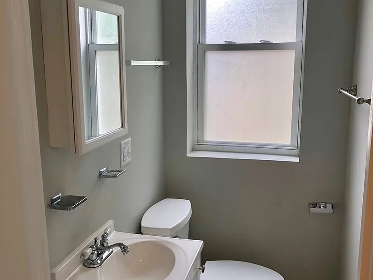 5437 W Monroe St #1 — Photo 7