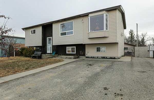 1st image of 210 N Macewan St