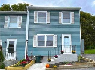 96 Rinaldi Blvd, Poughkeepsie, NY 12601