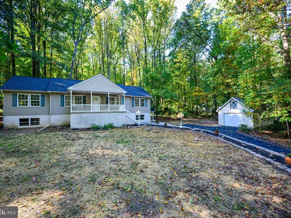 196 Icedale Rd, Honey Brook, PA 19344